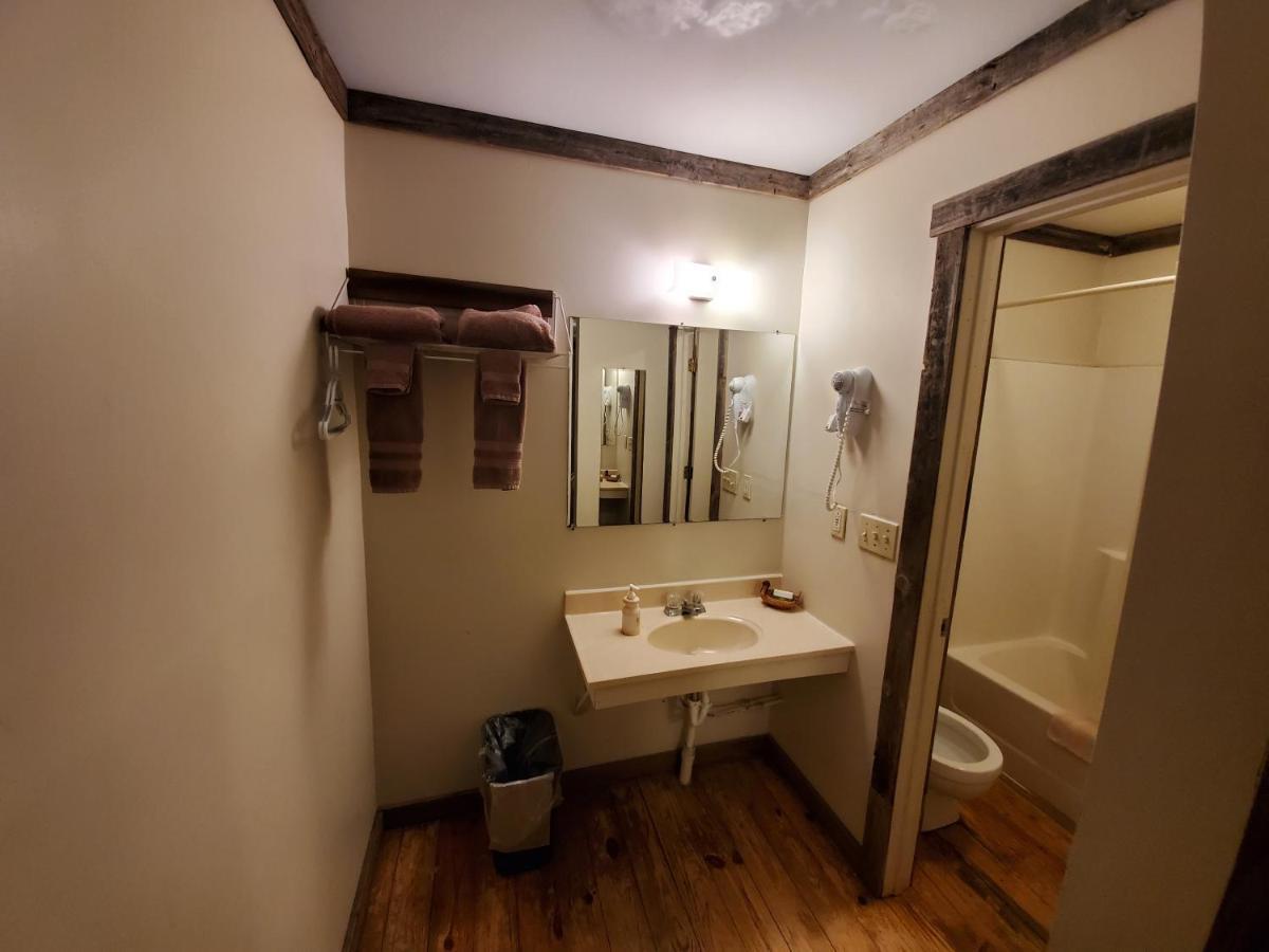 Jamesport Inn Экстерьер фото
