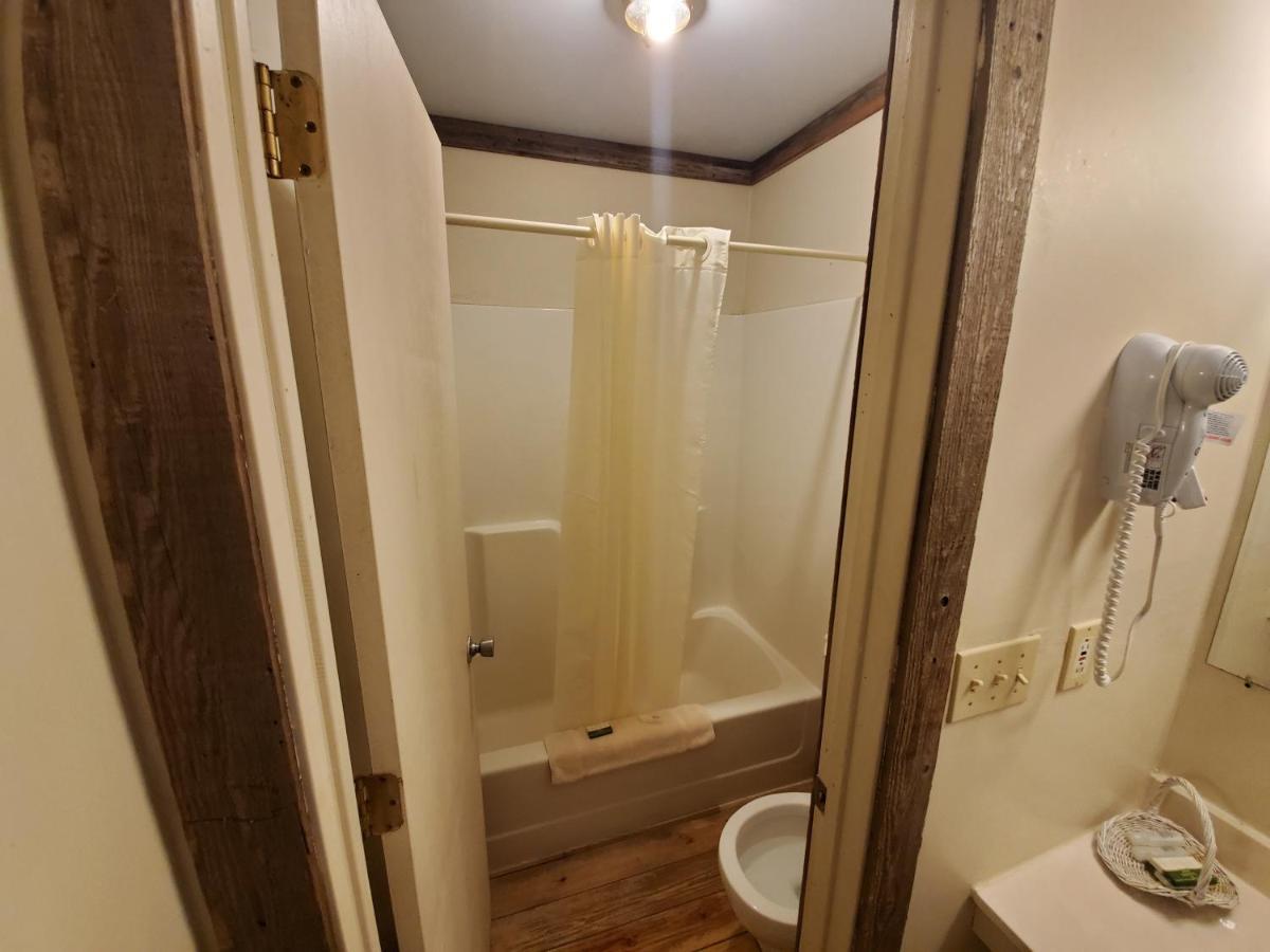 Jamesport Inn Экстерьер фото